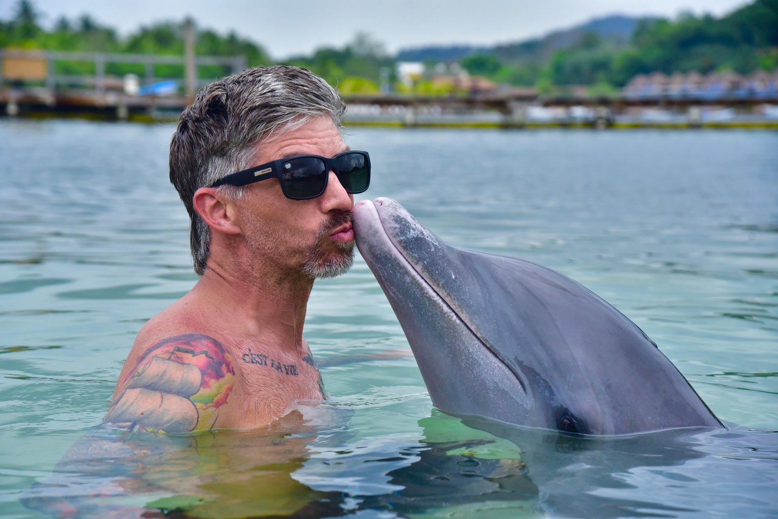 Santuario de aves y perezosos en Roatán